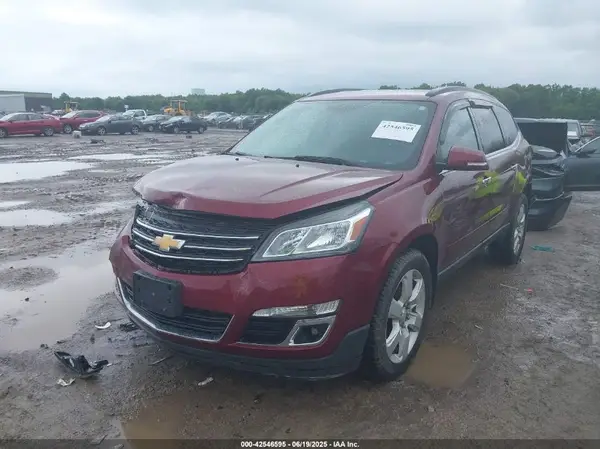 1GNKRGKD7HJ165192 2017 CHEVROLET TRAVERSE - Image 2