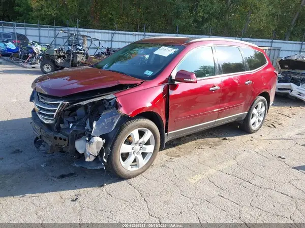 1GNKRGKD7HJ170490 2017 CHEVROLET TRAVERSE - Image 2
