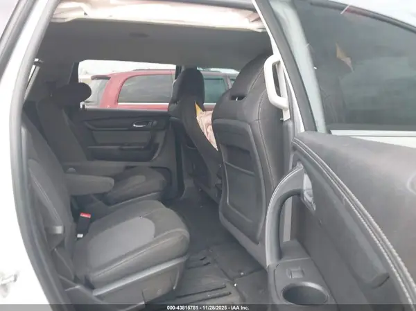 1GNKRGKD7HJ175351 2017 CHEVROLET TRAVERSE - Image 8