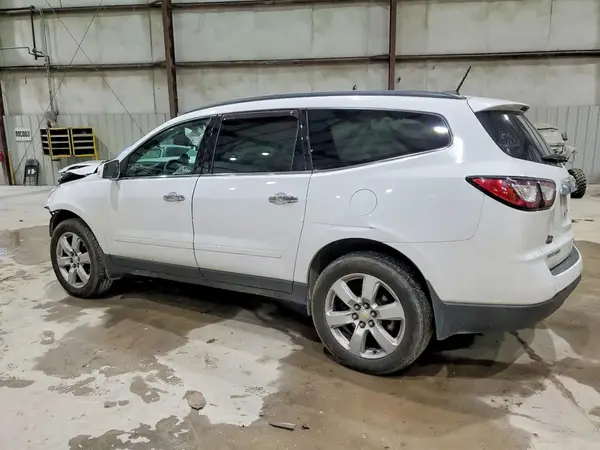 1GNKRGKD7HJ193199 2017 CHEVROLET TRAVERSE - Image 2