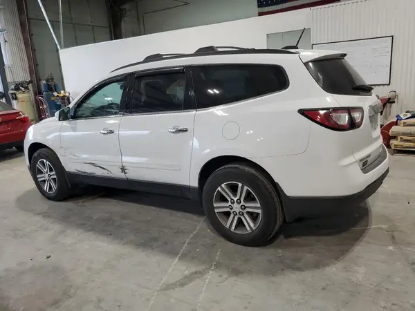 1GNKRGKD7HJ243065 2017 CHEVROLET TRAVERSE - Image 2