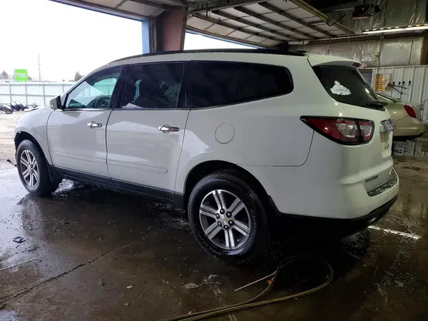 1GNKRGKD7HJ244006 2017 CHEVROLET TRAVERSE - Image 2