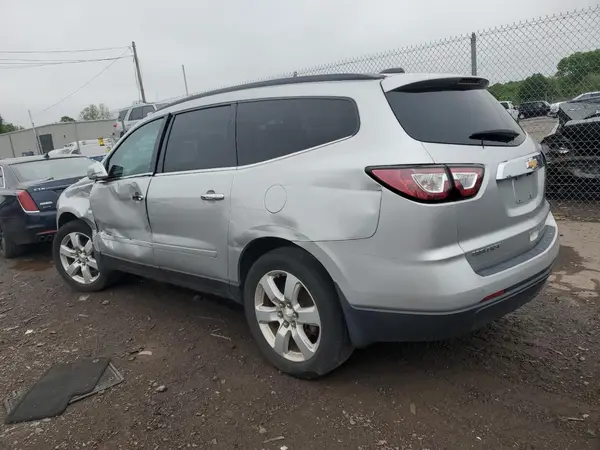 1GNKRGKD7HJ263462 2017 CHEVROLET TRAVERSE - Image 2