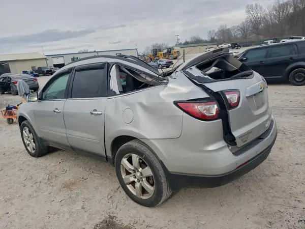 1GNKRGKD7HJ267771 2017 CHEVROLET TRAVERSE - Image 2