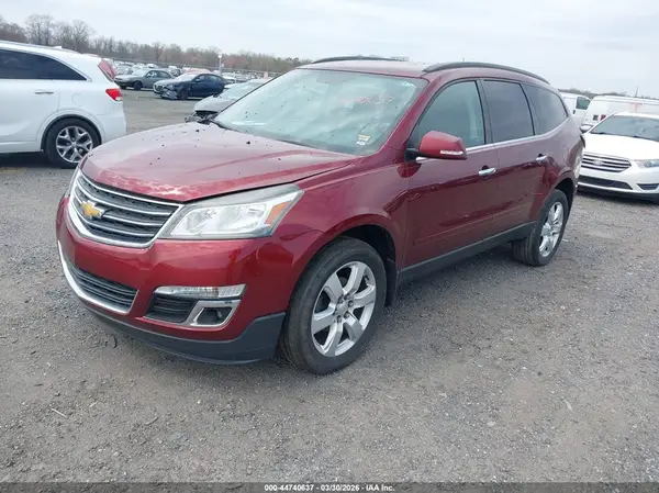 1GNKRGKD7HJ324311 2017 CHEVROLET TRAVERSE - Image 2