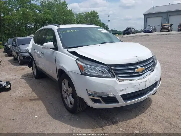 1GNKRGKD7HJ324356 2017 CHEVROLET TRAVERSE - Image 1