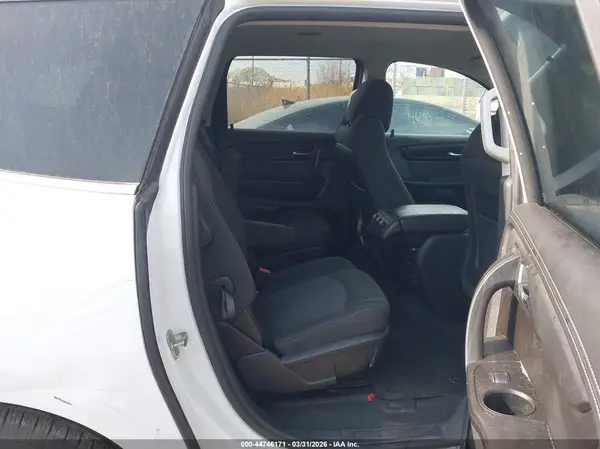 1GNKRGKD7HJ326219 2017 CHEVROLET TRAVERSE - Image 8