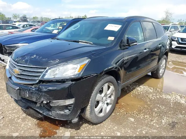 1GNKRGKD7HJ342131 2017 CHEVROLET TRAVERSE - Image 2