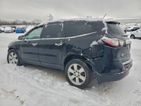 1GNKRGKD7HJ343974 2017 CHEVROLET TRAVERSE - Image 2