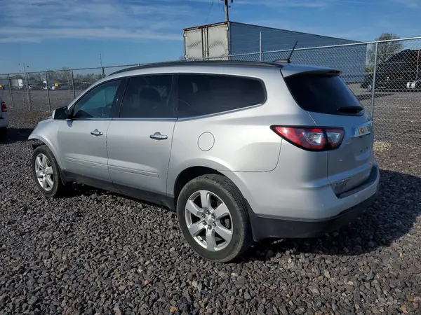 1GNKRGKD7HJ344400 2017 CHEVROLET TRAVERSE - Image 2