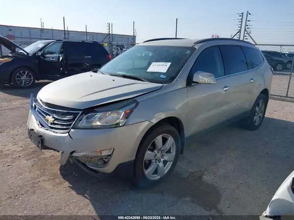 1GNKRGKD8GJ175664 2016 CHEVROLET TRAVERSE - Image 2