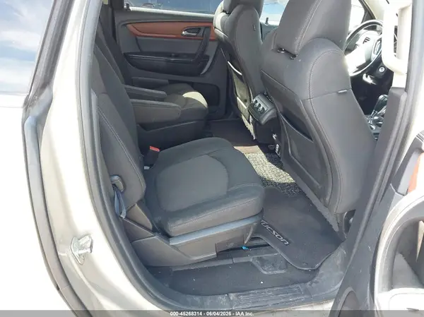 1GNKRGKD8GJ181495 2016 CHEVROLET TRAVERSE - Image 8