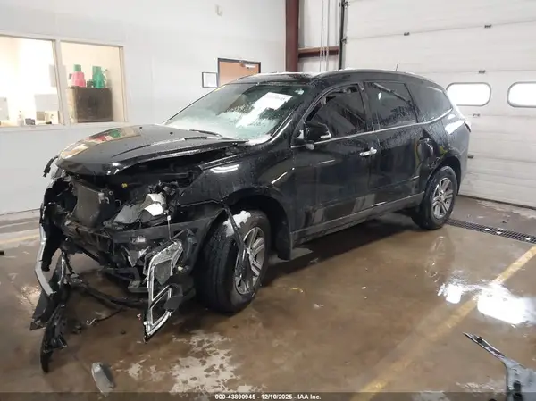 1GNKRGKD8GJ302221 2016 CHEVROLET TRAVERSE - Image 2