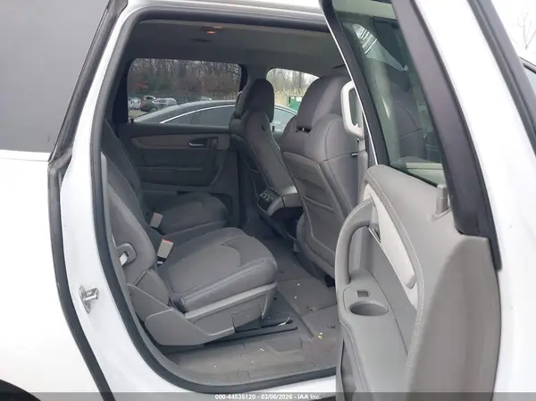 1GNKRGKD8HJ127924 2017 CHEVROLET TRAVERSE - Image 8