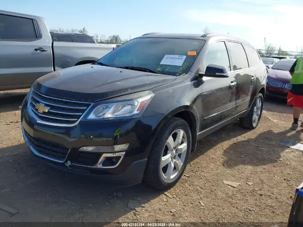 1GNKRGKD8HJ130001 2017 CHEVROLET TRAVERSE - Image 2