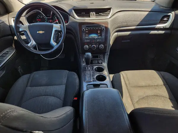 1GNKRGKD8HJ130645 2017 CHEVROLET TRAVERSE - Image 8