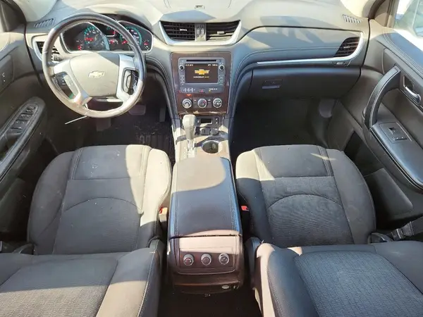 1GNKRGKD8HJ180106 2017 CHEVROLET TRAVERSE - Image 8