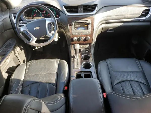 1GNKRGKD8HJ195057 2017 CHEVROLET TRAVERSE - Image 8