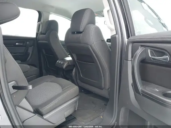 1GNKRGKD8HJ199478 2017 CHEVROLET TRAVERSE - Image 8