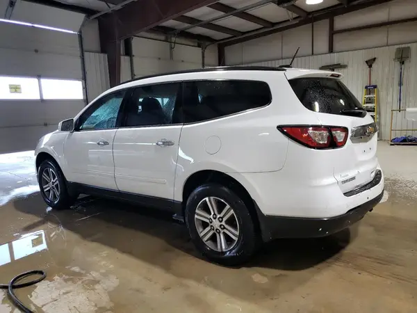 1GNKRGKD8HJ201262 2017 CHEVROLET TRAVERSE - Image 2