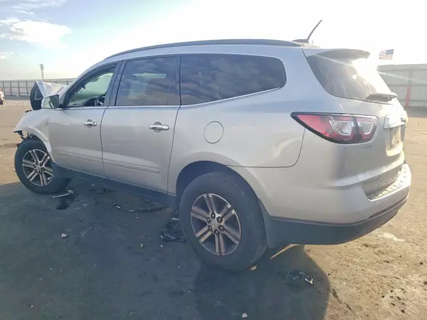 1GNKRGKD8HJ230342 2017 CHEVROLET TRAVERSE - Image 2