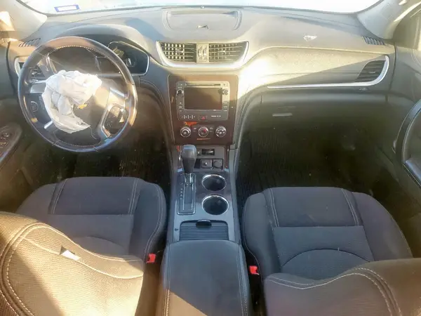 1GNKRGKD8HJ233807 2017 CHEVROLET TRAVERSE - Image 8