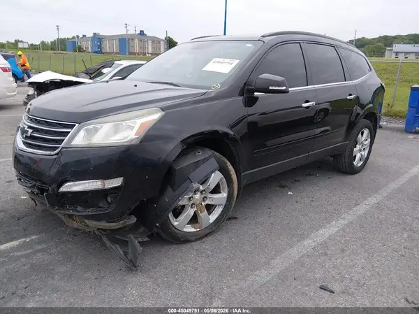 1GNKRGKD8HJ260652 2017 CHEVROLET TRAVERSE - Image 2