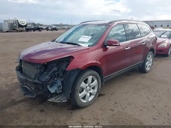 1GNKRGKD8HJ276740 2017 CHEVROLET TRAVERSE - Image 2