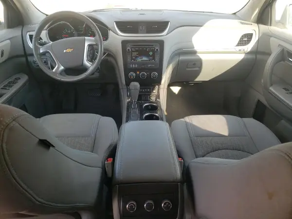1GNKRGKD8HJ305931 2017 CHEVROLET TRAVERSE - Image 8