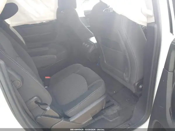 1GNKRGKD8HJ306027 2017 CHEVROLET TRAVERSE - Image 8