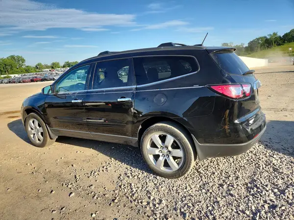 1GNKRGKD8HJ307419 2017 CHEVROLET TRAVERSE - Image 2