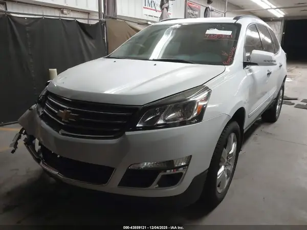 1GNKRGKD8HJ311468 2017 CHEVROLET TRAVERSE - Image 2