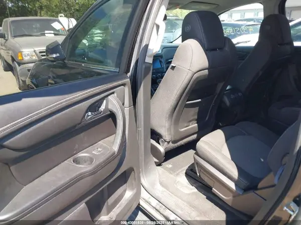 1GNKRGKD8HJ315021 2017 CHEVROLET TRAVERSE - Image 8