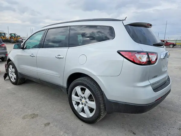 1GNKRGKD8HJ330621 2017 CHEVROLET TRAVERSE - Image 2