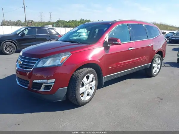 1GNKRGKD8HJ333874 2017 CHEVROLET TRAVERSE - Image 2