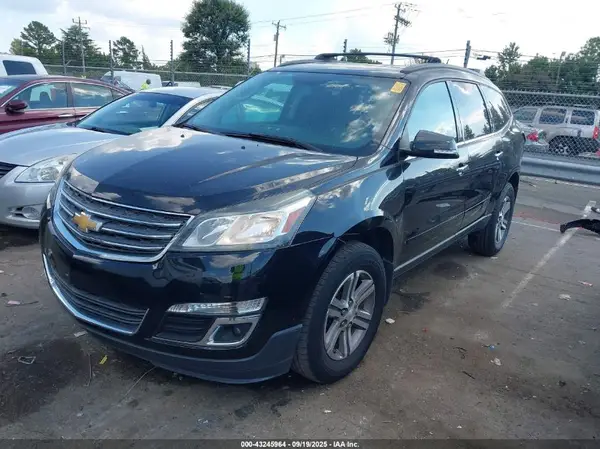 1GNKRGKD8HJ334264 2017 CHEVROLET TRAVERSE - Image 2