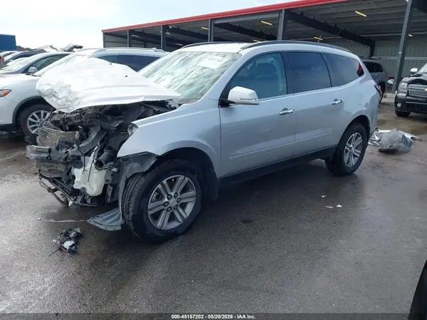 1GNKRGKD8HJ336645 2017 CHEVROLET TRAVERSE - Image 2