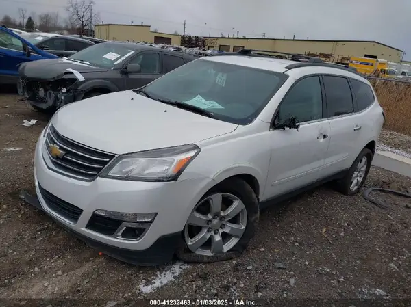1GNKRGKD8HJ336838 2017 CHEVROLET TRAVERSE - Image 2
