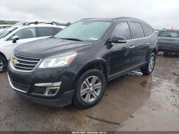 1GNKRGKD8HJ351257 2017 CHEVROLET TRAVERSE - Image 2