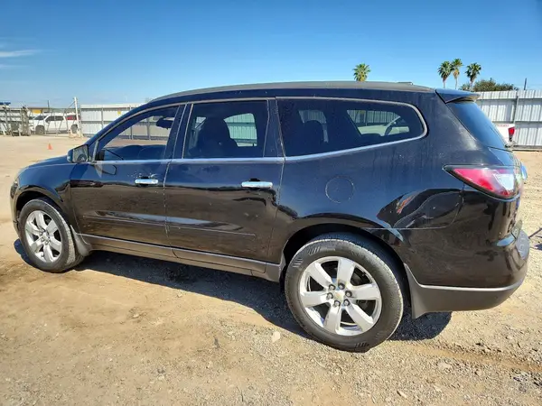 1GNKRGKD9GJ111455 2016 CHEVROLET TRAVERSE - Image 2