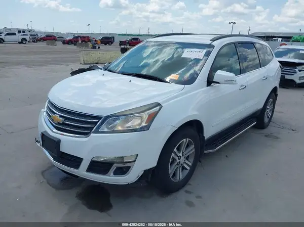 1GNKRGKD9GJ299295 2016 CHEVROLET TRAVERSE - Image 2
