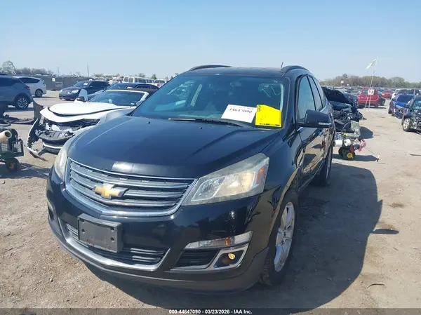 1GNKRGKD9GJ310814 2016 CHEVROLET TRAVERSE - Image 2