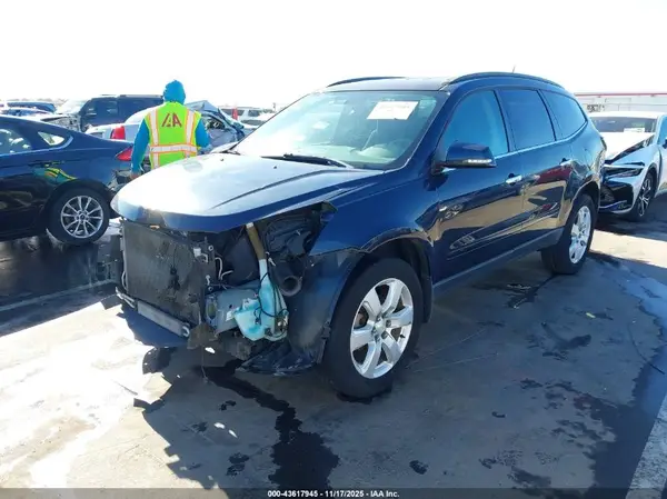 1GNKRGKD9GJ335261 2016 CHEVROLET TRAVERSE - Image 2