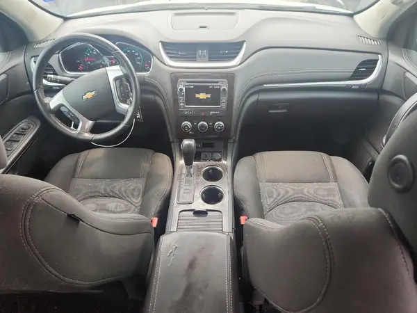 1GNKRGKD9HJ102739 2017 CHEVROLET TRAVERSE - Image 8