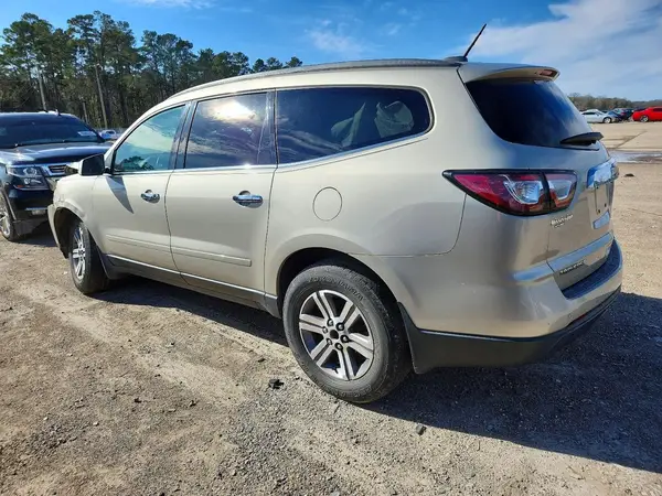 1GNKRGKD9HJ115605 2017 CHEVROLET TRAVERSE - Image 2