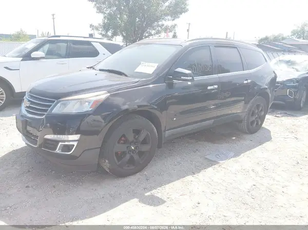 1GNKRGKD9HJ121131 2017 CHEVROLET TRAVERSE - Image 2