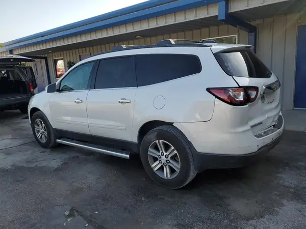 1GNKRGKD9HJ168417 2017 CHEVROLET TRAVERSE - Image 2