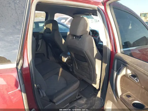 1GNKRGKD9HJ182947 2017 CHEVROLET TRAVERSE - Image 8