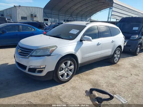 1GNKRGKD9HJ188540 2017 CHEVROLET TRAVERSE - Image 2
