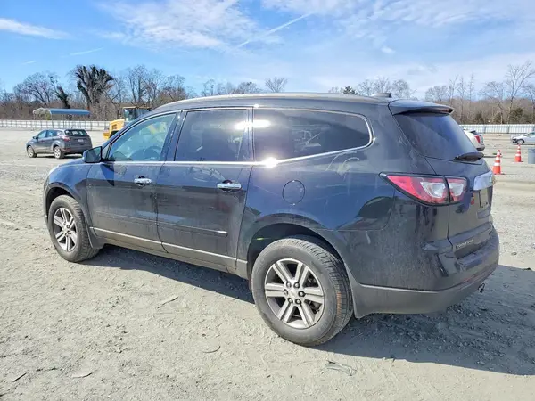 1GNKRGKD9HJ193415 2017 CHEVROLET TRAVERSE - Image 2